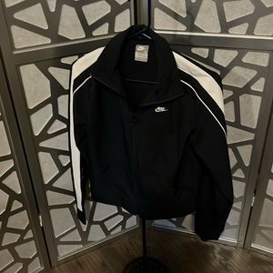 Nike windbreaker jacket, size small
